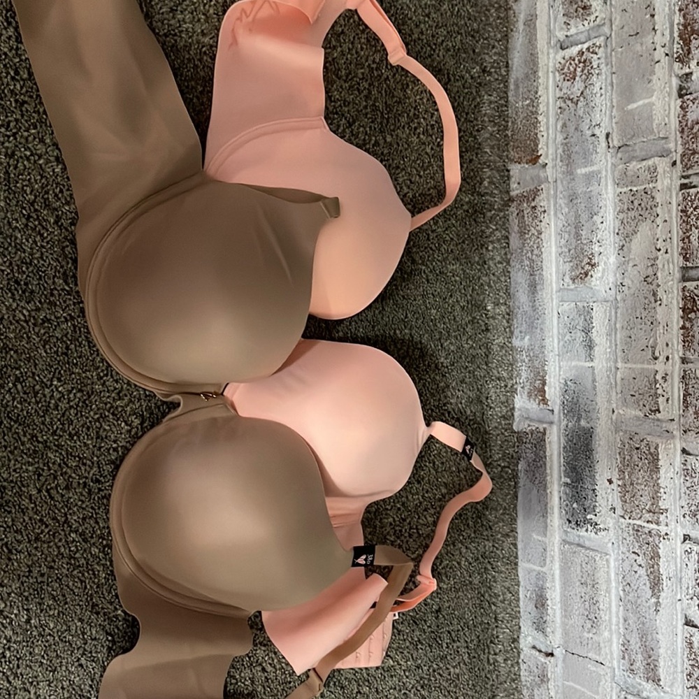 Victoria Secret Lined Semi bras